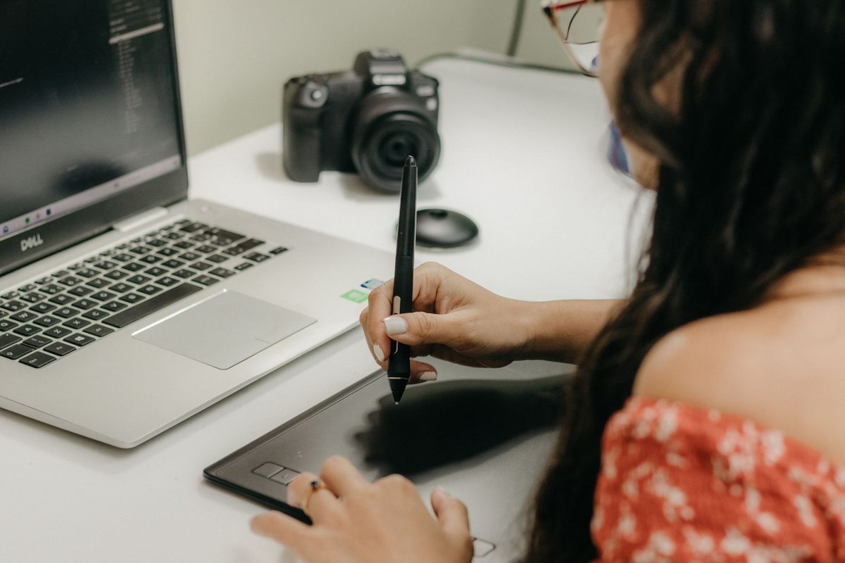 Editing software on a computer screen while comparing free alternatives to Adobe Photoshop